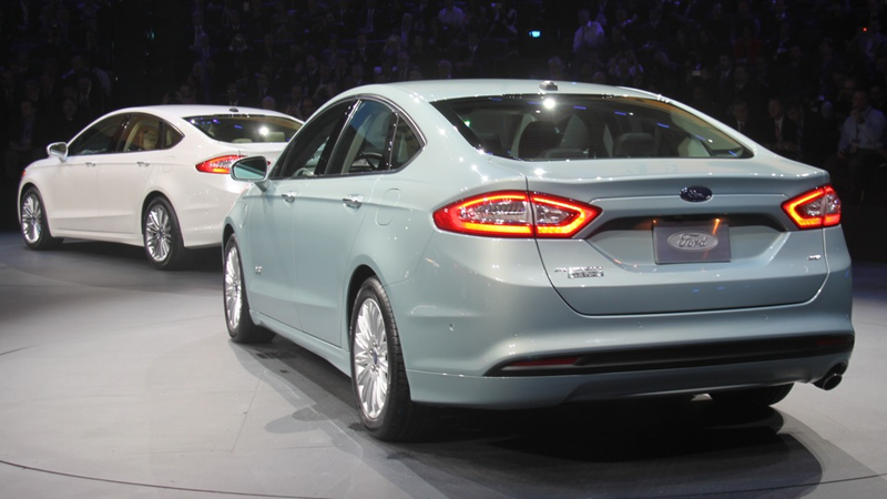 Illustration for article titled 2013 Ford Fusion Live Gallery